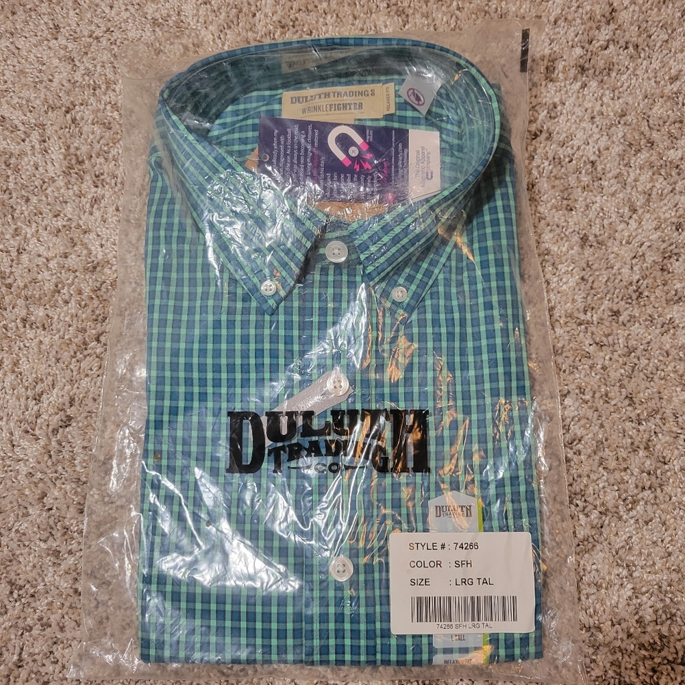 Duluth Trading Co Magnet Front Relaxed Fit Button Down Shirt